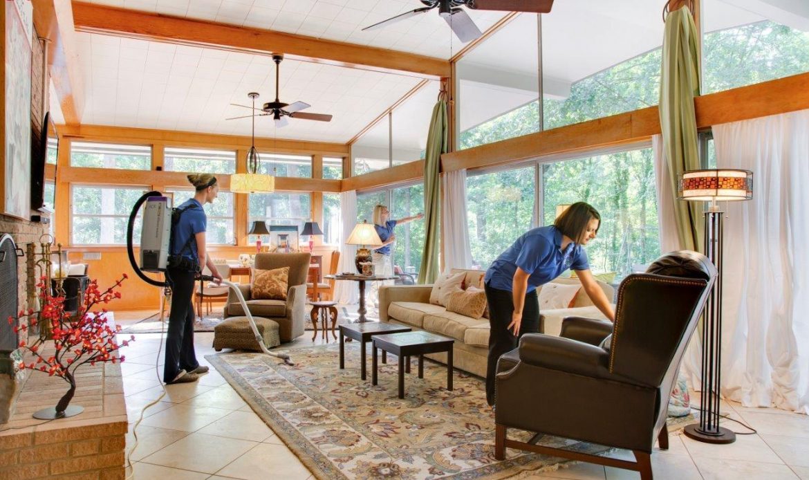 رويال سيرفيس-افضل شركة عمالة منزلية بالقاهرة-مكتب خدم وشغالات شركات تطهير