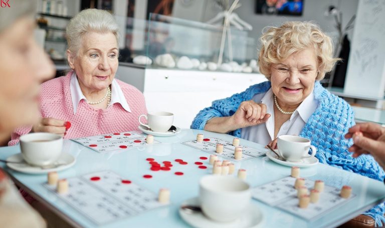 أسعار جليسات المسنين