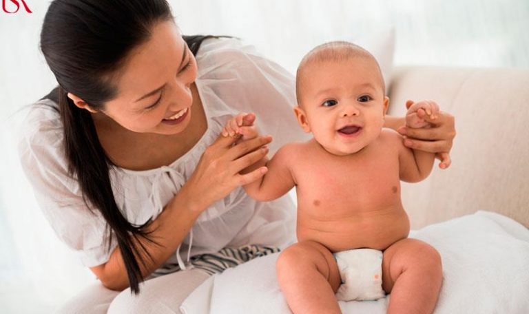 مربية اطفال فلبينية