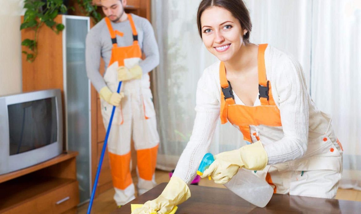 رويال سيرفيس-افضل شركة عمالة منزلية بالقاهرة-مكتب خدم وشغالات شركة تنظيف المنازل بالقاهرة