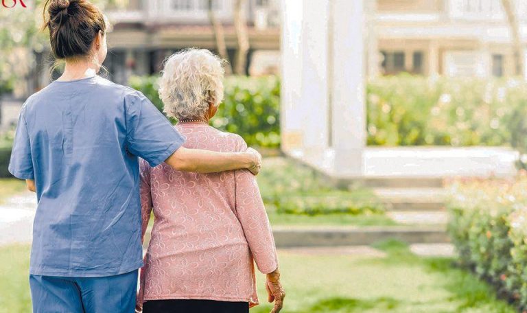 اسعار رعاية مسنين بالمنزل