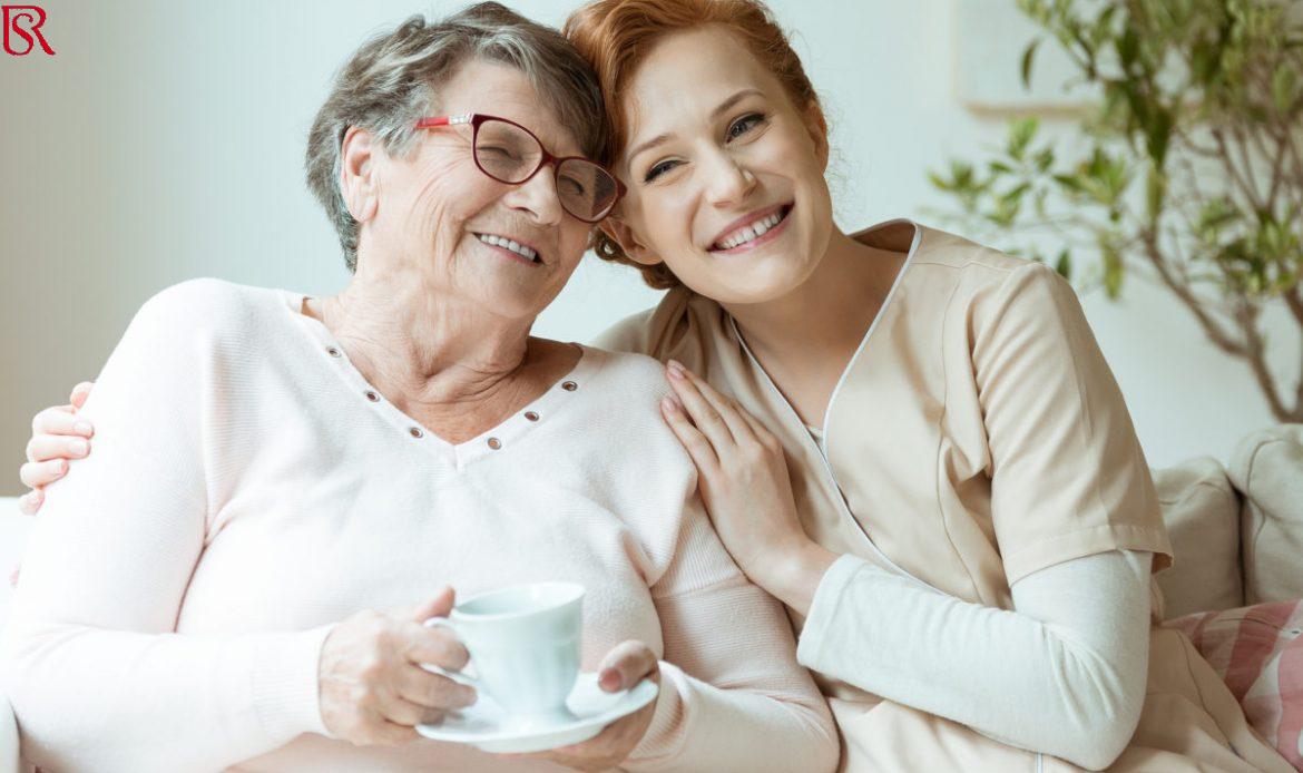 رويال سيرفيس-افضل شركة عمالة منزلية بالقاهرة-مكتب خدم وشغالات جليسة مسنين