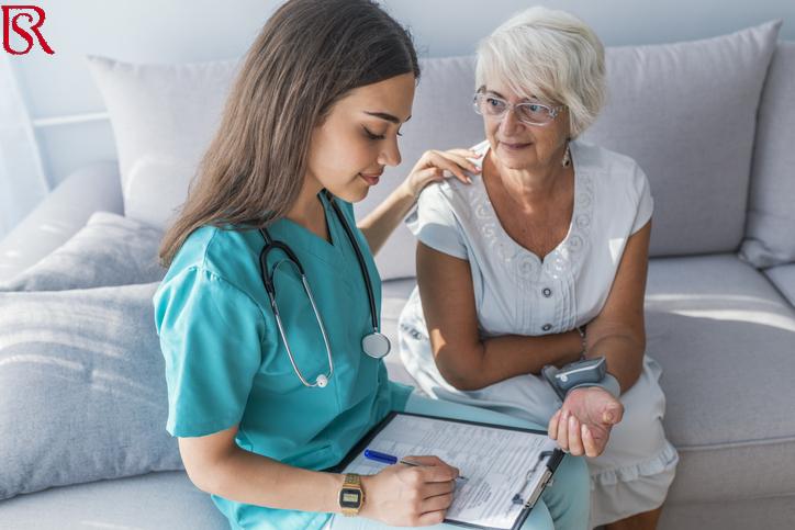 رويال سيرفيس-افضل شركة عمالة منزلية بالقاهرة-مكتب خدم وشغالات ممرضة رعاية منزلية