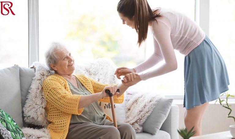 كيف تعرف أن كبار السن بحاجة إلى جليسات مسنين؟