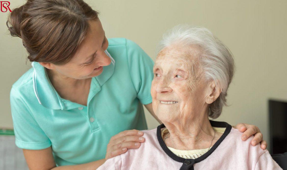 رويال سيرفيس-افضل شركة عمالة منزلية بالقاهرة-مكتب خدم وشغالات مكتب جليسة مسنين