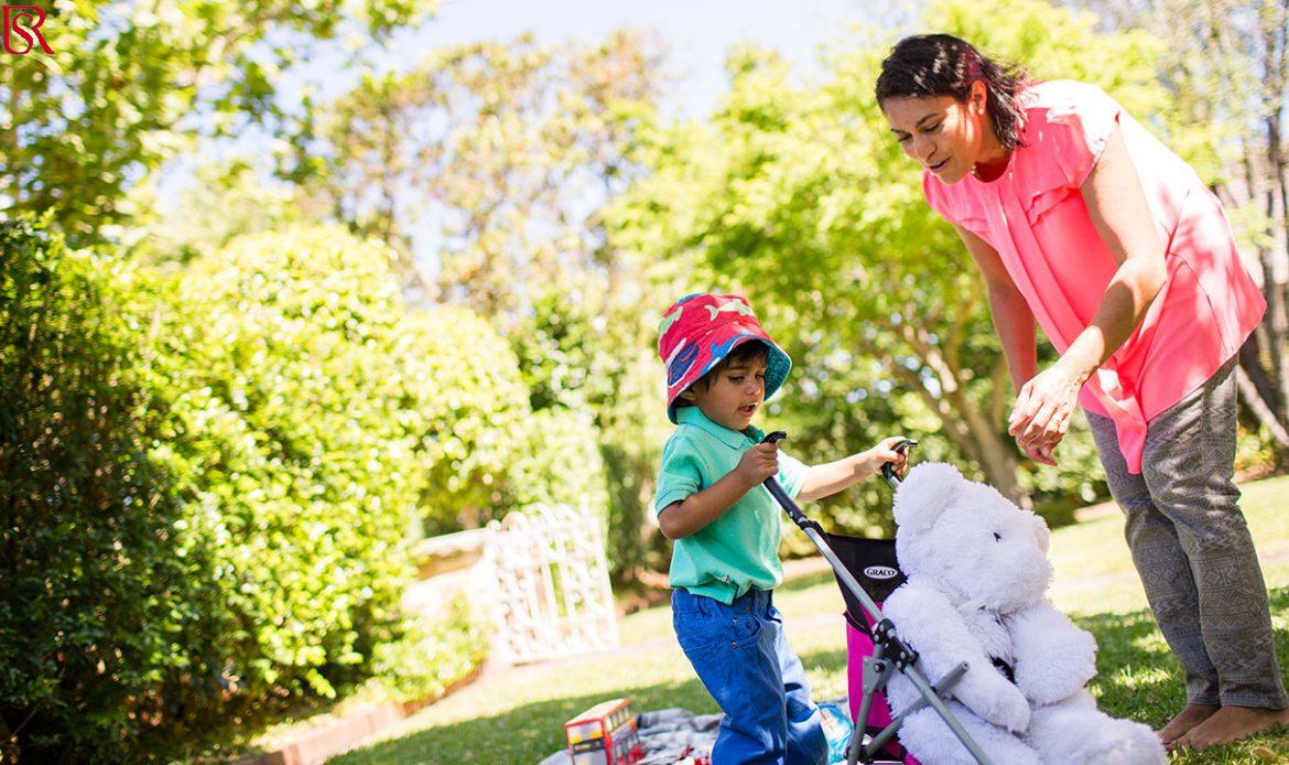 رويال سيرفيس-افضل شركة عمالة منزلية بالقاهرة-مكتب خدم وشغالات مربية الأطفال