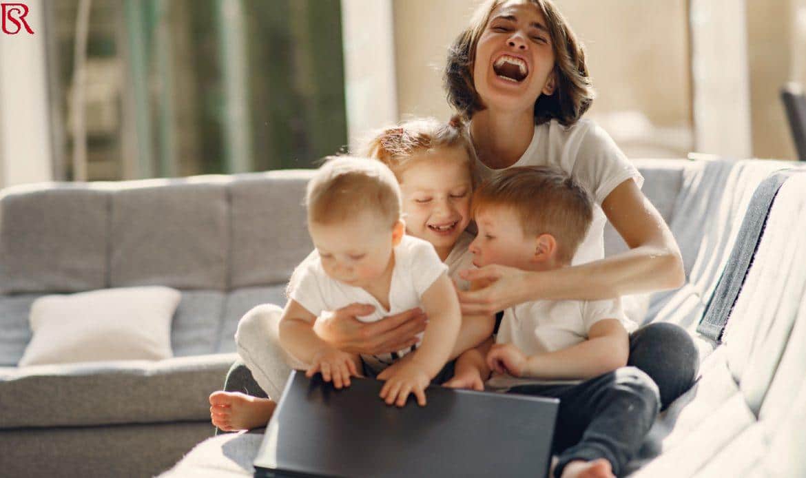 رويال سيرفيس-افضل شركة عمالة منزلية بالقاهرة-مكتب خدم وشغالات جليسة اطفال بالساعة في 6 أكتوبر