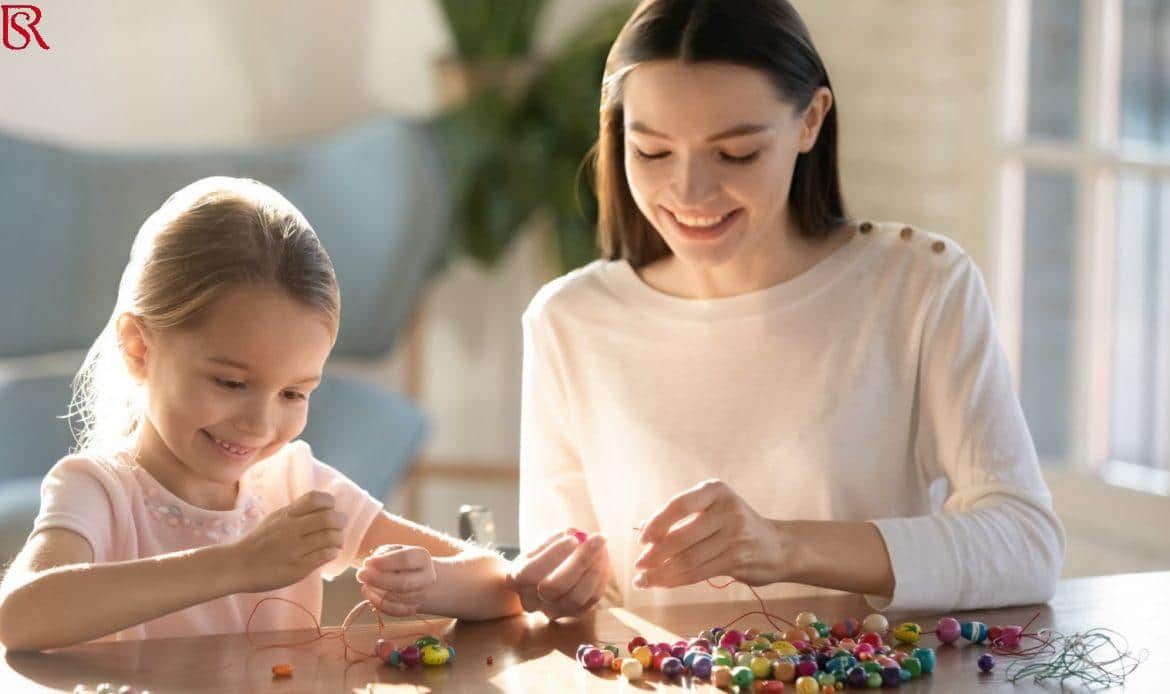 رويال سيرفيس-افضل شركة عمالة منزلية بالقاهرة-مكتب خدم وشغالات جليسة الاطفال