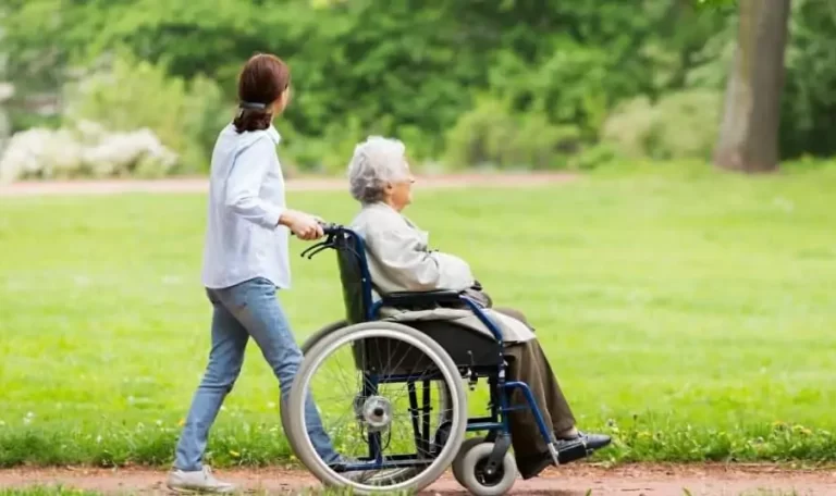 أفضل رعاية المسنين بالمنزل