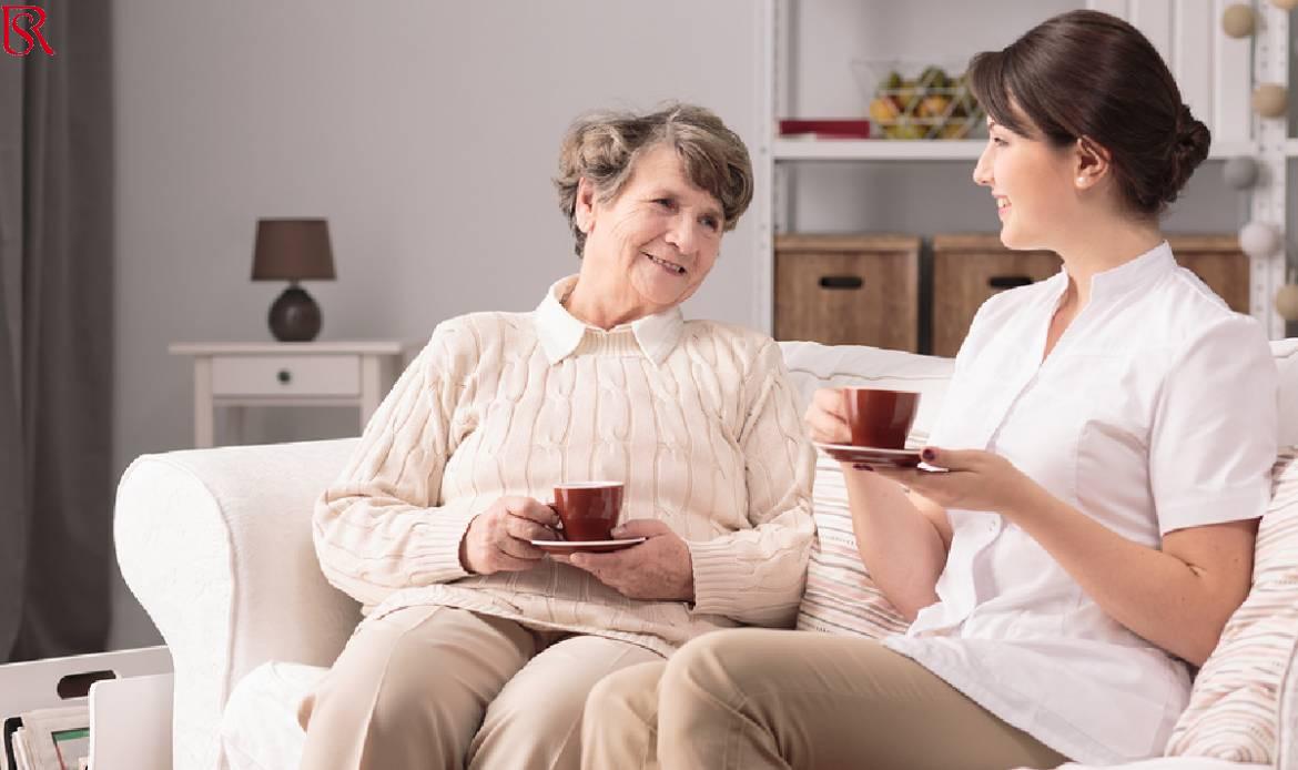 رويال سيرفيس-افضل شركة عمالة منزلية بالقاهرة-مكتب خدم وشغالات رعايه مسن